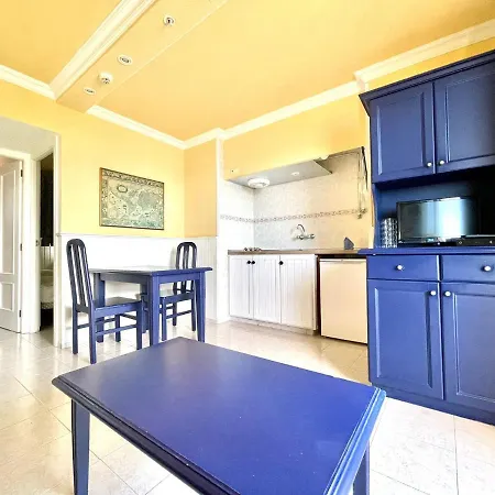 With Spectacular Views, Atlantic Ocean, Pool Y Free Wifi In All Common Areas Apartment *